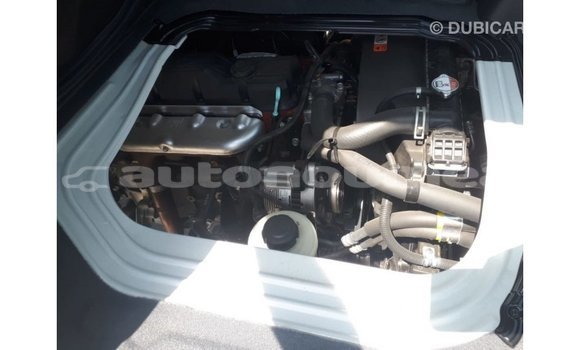 Buy Import Kia Carens White Car in Import - Dubai in Iles Buy Import Kia Carens White Car in Import - Dubai in Iles