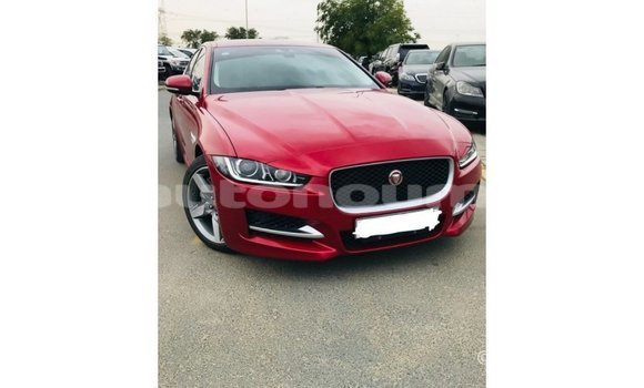 Acheter Import Voiture Jaguar XE Rouge à Import - Dubai, Iles Acheter Import Voiture Jaguar XE Rouge à Import - Dubai, Iles