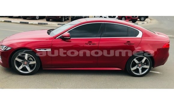 Acheter Import Voiture Jaguar XE Rouge à Import - Dubai, Iles Acheter Import Voiture Jaguar XE Rouge à Import - Dubai, Iles