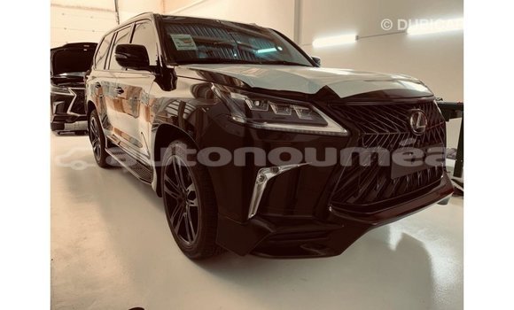 Acheter Import Voiture Lexus LX Noir à Import - Dubai, Iles Acheter Import Voiture Lexus LX Noir à Import - Dubai, Iles