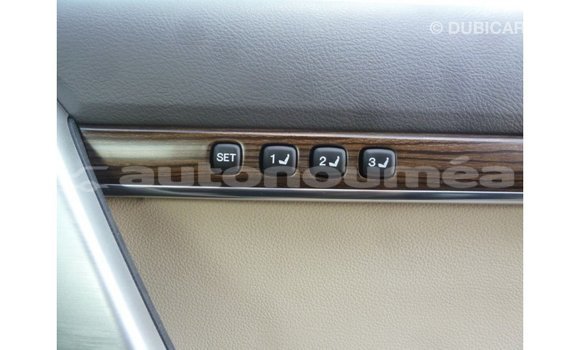 Acheter Import Voiture Toyota Land Cruiser Noir à Import - Dubai, Iles Acheter Import Voiture Toyota Land Cruiser Noir à Import - Dubai, Iles