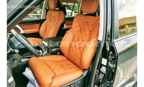 Acheter Import Voiture Toyota Land Cruiser Noir à Import - Dubai, Iles Acheter Import Voiture Toyota Land Cruiser Noir à Import - Dubai, Iles