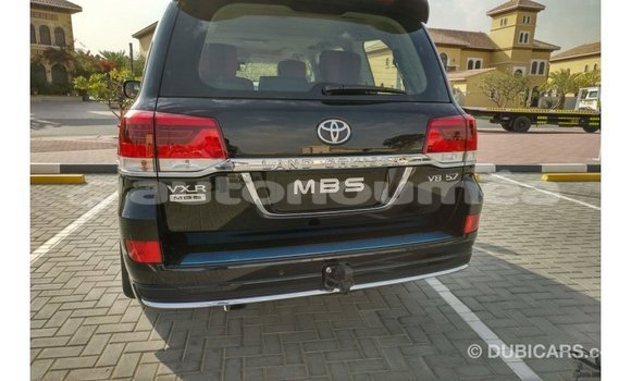 Acheter Import Voiture Toyota Land Cruiser Noir à Import - Dubai, Iles Acheter Import Voiture Toyota Land Cruiser Noir à Import - Dubai, Iles