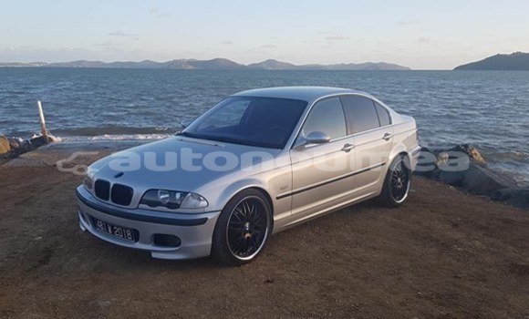 Buy Import BMW 3Series Silver Car in Noumea in Sud