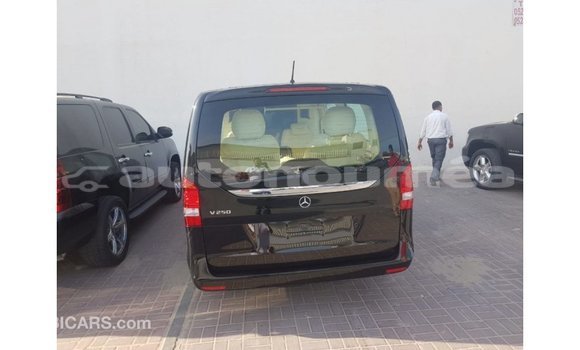 Acheter Import Voiture Mercedes-Benz 250 Noir à Import - Dubai, Iles Acheter Import Voiture Mercedes-Benz 250 Noir à Import - Dubai, Iles