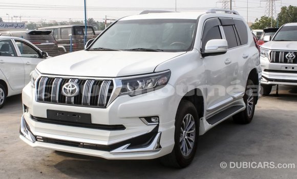 Acheter Import Voiture Toyota Prado Blanc à Import - Dubai, Iles Acheter Import Voiture Toyota Prado Blanc à Import - Dubai, Iles
