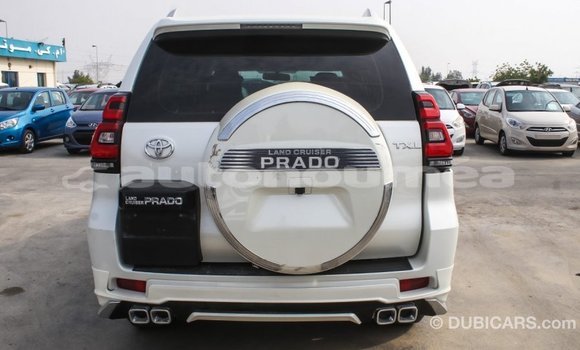 Acheter Import Voiture Toyota Prado Blanc à Import - Dubai, Iles Acheter Import Voiture Toyota Prado Blanc à Import - Dubai, Iles