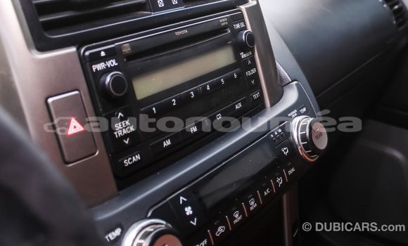 Acheter Import Voiture Toyota Prado Blanc à Import - Dubai, Iles Acheter Import Voiture Toyota Prado Blanc à Import - Dubai, Iles