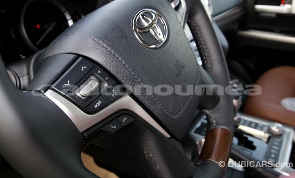 Acheter Import Voiture Toyota Land Cruiser Noir à Import - Dubai, Iles Acheter Import Voiture Toyota Land Cruiser Noir à Import - Dubai, Iles