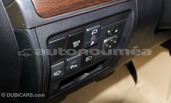 Acheter Import Voiture Toyota Land Cruiser Noir à Import - Dubai, Iles Acheter Import Voiture Toyota Land Cruiser Noir à Import - Dubai, Iles