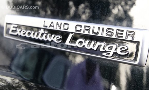 Acheter Import Voiture Toyota Land Cruiser Noir à Import - Dubai, Iles Acheter Import Voiture Toyota Land Cruiser Noir à Import - Dubai, Iles