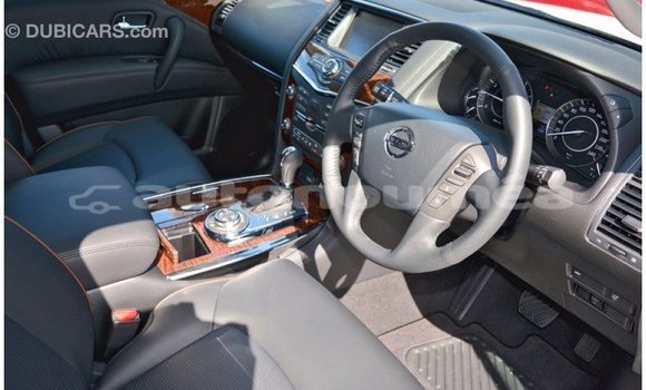 Acheter Import Voiture Nissan Patrol Blanc à Import - Dubai, Iles Acheter Import Voiture Nissan Patrol Blanc à Import - Dubai, Iles