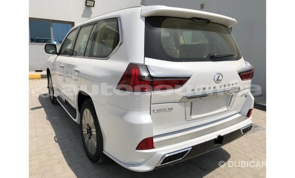 Acheter Import Voiture Lexus LX Blanc à Import - Dubai, Iles Acheter Import Voiture Lexus LX Blanc à Import - Dubai, Iles