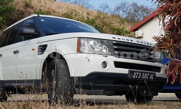 Buy Used Land Rover Range Rover Sport White Car in Noumea in Sud