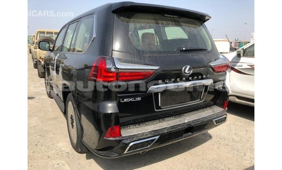 Acheter Import Voiture Lexus LX Noir à Import - Dubai, Iles Acheter Import Voiture Lexus LX Noir à Import - Dubai, Iles