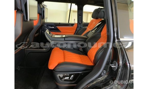 Acheter Import Voiture Lexus LX Noir à Import - Dubai, Iles Acheter Import Voiture Lexus LX Noir à Import - Dubai, Iles