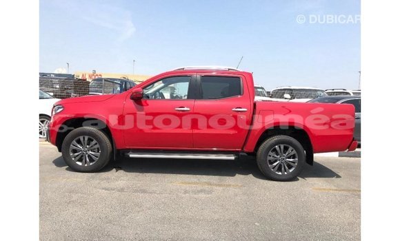 Acheter Import Voiture Mercedes-Benz 250 Rouge à Import - Dubai, Iles Acheter Import Voiture Mercedes-Benz 250 Rouge à Import - Dubai, Iles