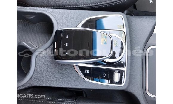 Acheter Import Voiture Mercedes-Benz 250 Rouge à Import - Dubai, Iles Acheter Import Voiture Mercedes-Benz 250 Rouge à Import - Dubai, Iles