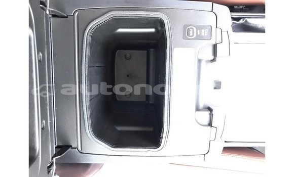 Acheter Import Voiture Toyota Land Cruiser Noir à Import - Dubai, Iles Acheter Import Voiture Toyota Land Cruiser Noir à Import - Dubai, Iles