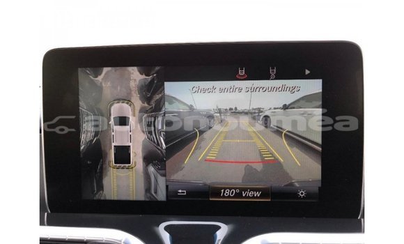 Acheter Import Voiture Mercedes-Benz 250 Blanc à Import - Dubai, Iles Acheter Import Voiture Mercedes-Benz 250 Blanc à Import - Dubai, Iles