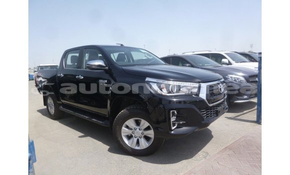 Acheter Import Voiture Toyota Hilux Noir à Import - Dubai, Iles Acheter Import Voiture Toyota Hilux Noir à Import - Dubai, Iles