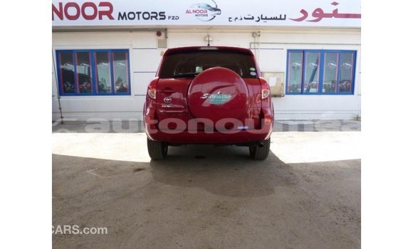 Acheter Import Utilitaire Toyota HiAce Rouge à Import - Dubai, Iles Acheter Import Utilitaire Toyota HiAce Rouge à Import - Dubai, Iles