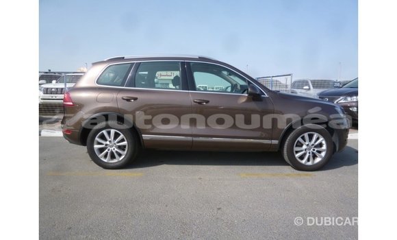 Acheter Import Voiture Volkswagen Touareg Marron à Import - Dubai, Iles Acheter Import Voiture Volkswagen Touareg Marron à Import - Dubai, Iles