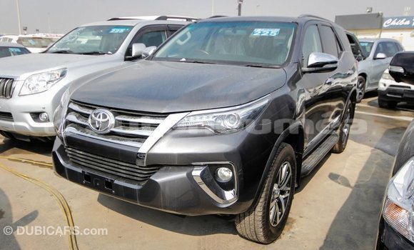 Acheter Import Voiture Toyota Fortuner Autre à Import - Dubai, Iles Acheter Import Voiture Toyota Fortuner Autre à Import - Dubai, Iles