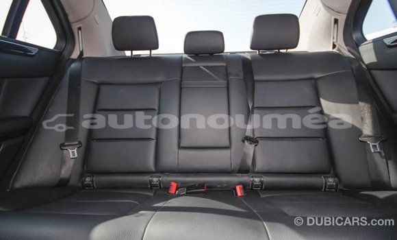 Acheter Import Voiture Mercedes-Benz 200 Blanc à Import - Dubai, Iles Acheter Import Voiture Mercedes-Benz 200 Blanc à Import - Dubai, Iles