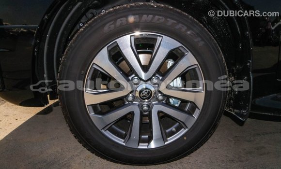 Acheter Import Voiture Toyota Land Cruiser Noir à Import - Dubai, Iles Acheter Import Voiture Toyota Land Cruiser Noir à Import - Dubai, Iles