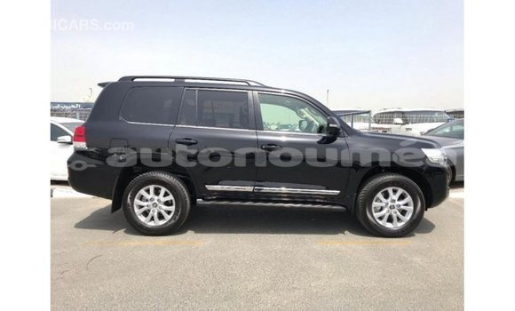 Acheter Import Voiture Toyota Land Cruiser Noir à Import - Dubai, Iles Acheter Import Voiture Toyota Land Cruiser Noir à Import - Dubai, Iles