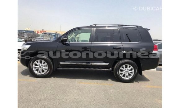 Acheter Import Voiture Toyota Land Cruiser Noir à Import - Dubai, Iles Acheter Import Voiture Toyota Land Cruiser Noir à Import - Dubai, Iles