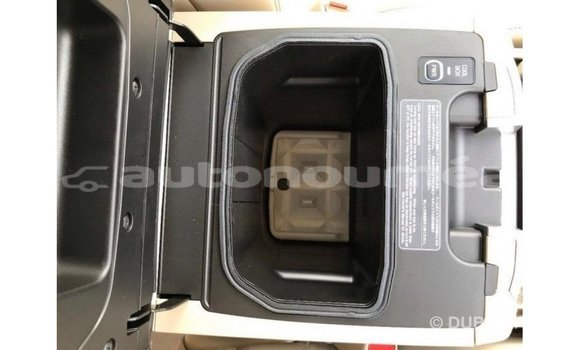 Acheter Import Voiture Toyota Land Cruiser Noir à Import - Dubai, Iles Acheter Import Voiture Toyota Land Cruiser Noir à Import - Dubai, Iles