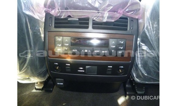 Acheter Import Voiture Toyota Land Cruiser Noir à Import - Dubai, Iles Acheter Import Voiture Toyota Land Cruiser Noir à Import - Dubai, Iles