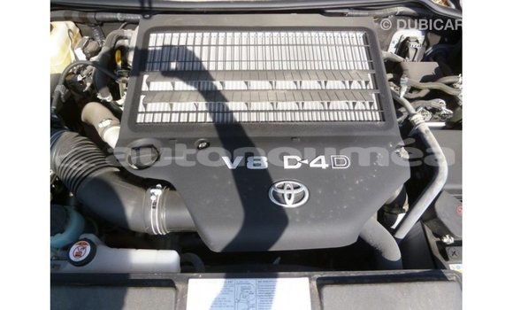 Acheter Import Voiture Toyota Land Cruiser Autre à Import - Dubai, Iles Acheter Import Voiture Toyota Land Cruiser Autre à Import - Dubai, Iles