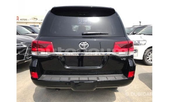 Buy Import Toyota Land Cruiser Black Car in Import - Dubai in Iles Buy Import Toyota Land Cruiser Black Car in Import - Dubai in Iles