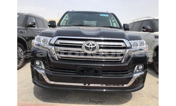 Buy Import Toyota Land Cruiser Black Car in Import - Dubai in Iles Buy Import Toyota Land Cruiser Black Car in Import - Dubai in Iles