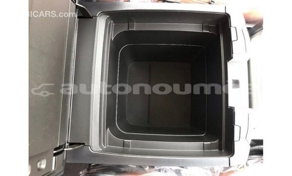 Buy Import Toyota Land Cruiser Black Car in Import - Dubai in Iles Buy Import Toyota Land Cruiser Black Car in Import - Dubai in Iles