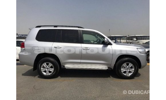 Acheter Import Voiture Toyota Land Cruiser Autre à Import - Dubai, Iles Acheter Import Voiture Toyota Land Cruiser Autre à Import - Dubai, Iles