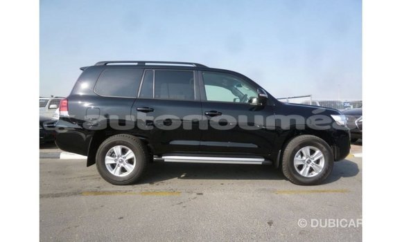 Acheter Import Voiture Toyota Land Cruiser Noir à Import - Dubai, Iles Acheter Import Voiture Toyota Land Cruiser Noir à Import - Dubai, Iles