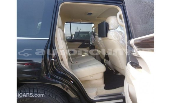 Acheter Import Voiture Lexus LX Noir à Import - Dubai, Iles Acheter Import Voiture Lexus LX Noir à Import - Dubai, Iles