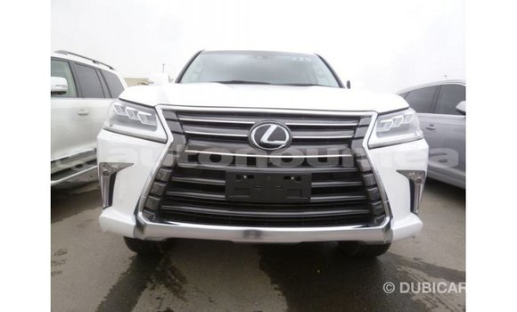 Acheter Import Voiture Lexus LX Blanc à Import - Dubai, Iles Acheter Import Voiture Lexus LX Blanc à Import - Dubai, Iles