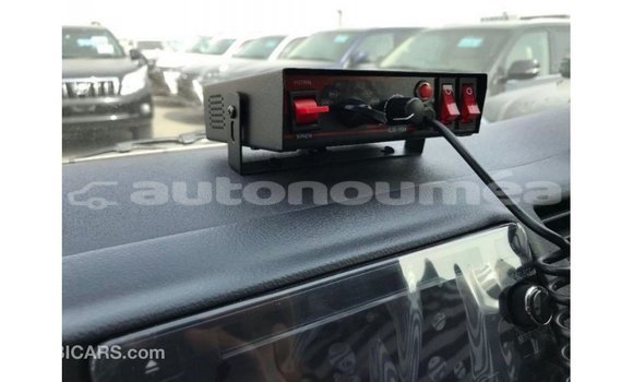 Acheter Import Voiture Toyota Hiace Blanc à Import - Dubai, Iles Acheter Import Voiture Toyota Hiace Blanc à Import - Dubai, Iles