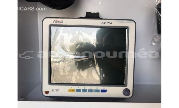 Acheter Import Voiture Toyota Hiace Blanc à Import - Dubai, Iles Acheter Import Voiture Toyota Hiace Blanc à Import - Dubai, Iles