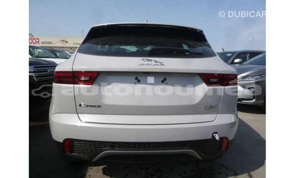 Acheter Import Voiture Jaguar E-Pace Blanc à Import - Dubai, Iles Acheter Import Voiture Jaguar E-Pace Blanc à Import - Dubai, Iles