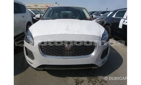 Acheter Import Voiture Jaguar E-Pace Blanc à Import - Dubai, Iles Acheter Import Voiture Jaguar E-Pace Blanc à Import - Dubai, Iles