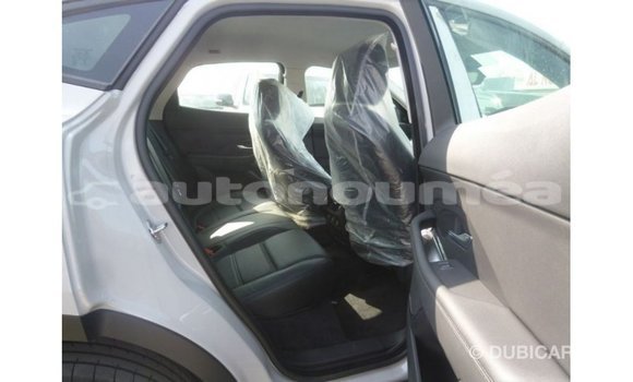 Acheter Import Voiture Jaguar E-Pace Blanc à Import - Dubai, Iles Acheter Import Voiture Jaguar E-Pace Blanc à Import - Dubai, Iles