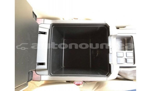 Acheter Import Voiture Toyota Prado Noir à Import - Dubai, Iles Acheter Import Voiture Toyota Prado Noir à Import - Dubai, Iles