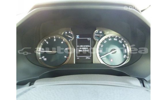 Acheter Import Voiture Toyota Prado Noir à Import - Dubai, Iles Acheter Import Voiture Toyota Prado Noir à Import - Dubai, Iles