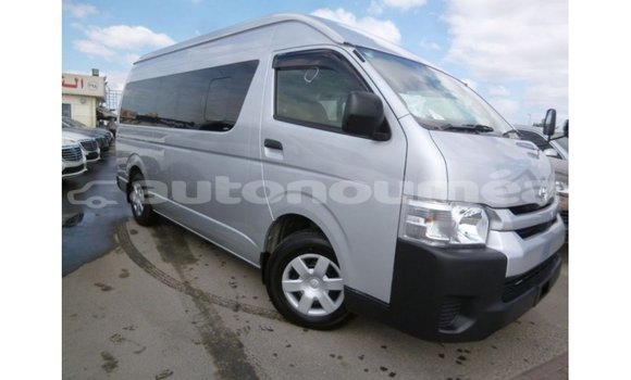 Acheter Import Voiture Toyota Hiace Autre à Import - Dubai, Iles Acheter Import Voiture Toyota Hiace Autre à Import - Dubai, Iles